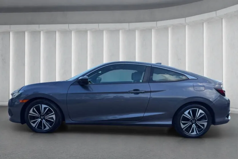 2016 Honda Civic EX-L photo 1