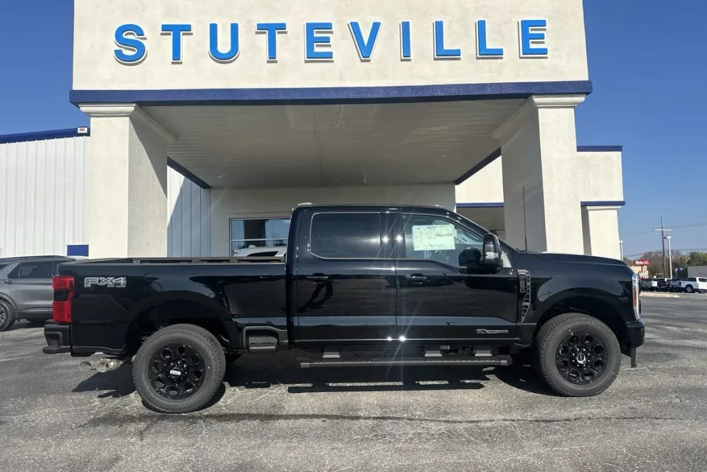 2024 Ford F-250 Lariat photo 1