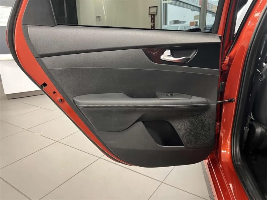 2023 Kia Forte GT-Line photo 10