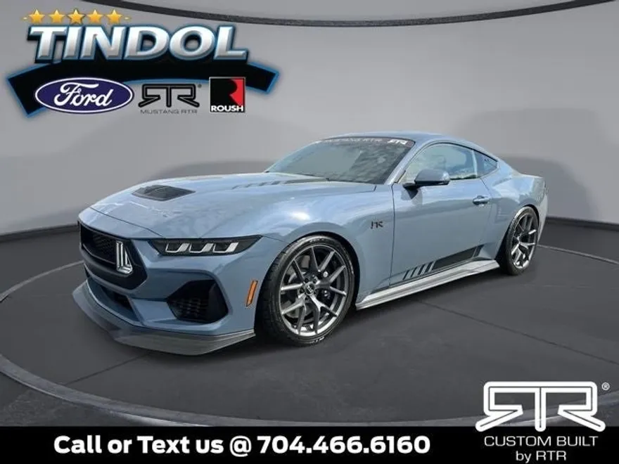 2025 Ford Mustang GT photo 1