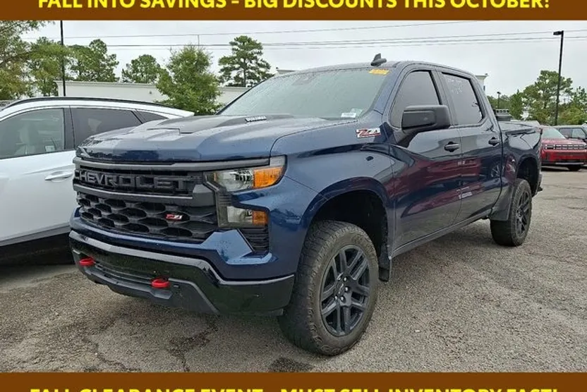 2022 Chevrolet Silverado 1500 Custom Trail Boss photo 1