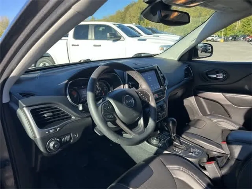 2022 Jeep Cherokee Latitude Lux photo 1