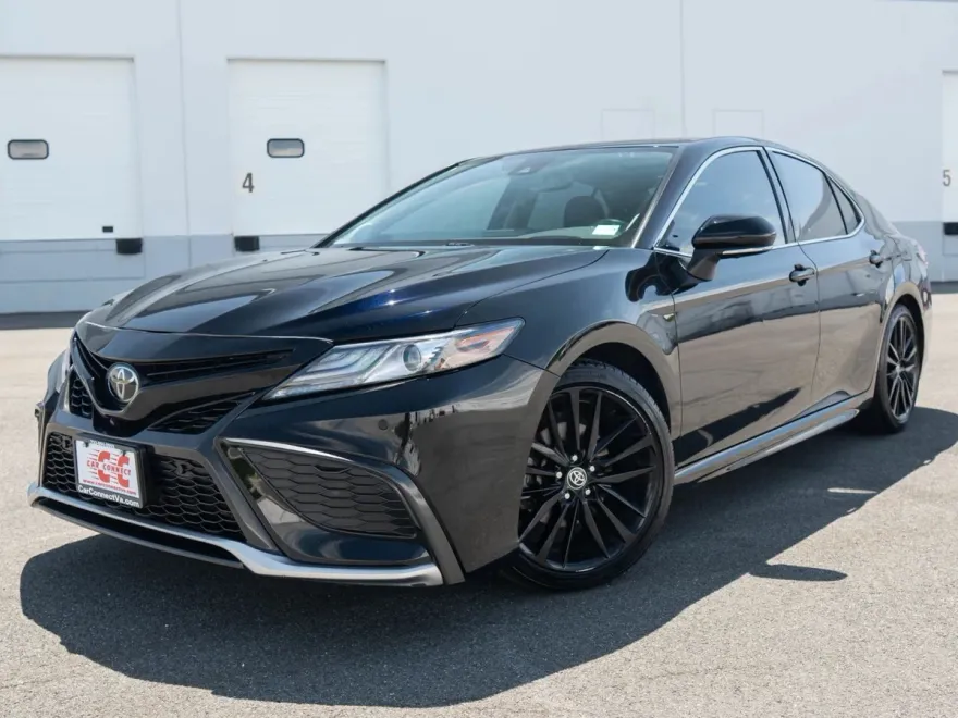 2021 Toyota Camry XSE photo 1