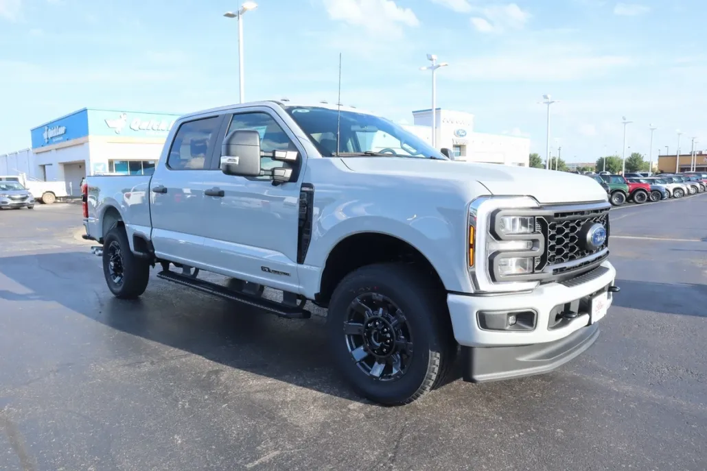 2025 Ford F-250 XL photo 1