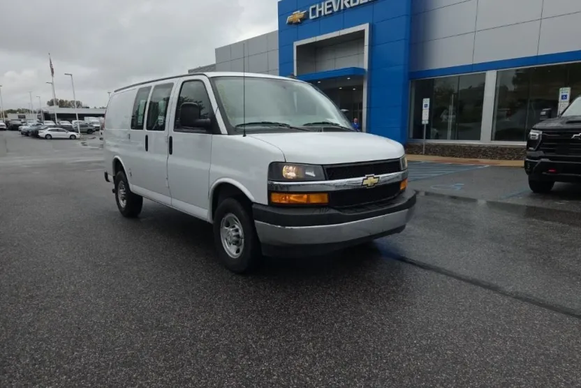 2023 Chevrolet Express 2500 Work Van Cargo photo 1