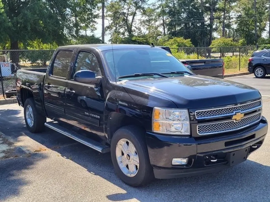2012 Chevrolet Silverado 1500 LT photo 1