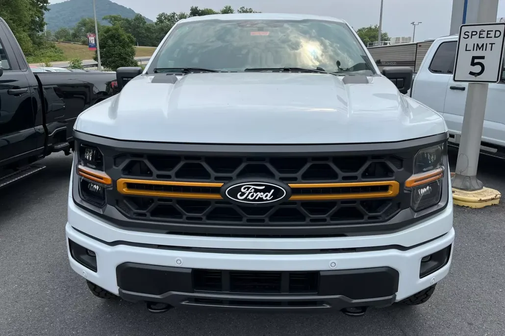 2025 Ford F-150 Tremor photo 1