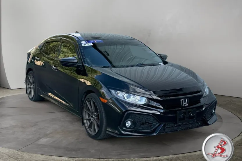 2017 Honda Civic Hatchback Sport photo 1