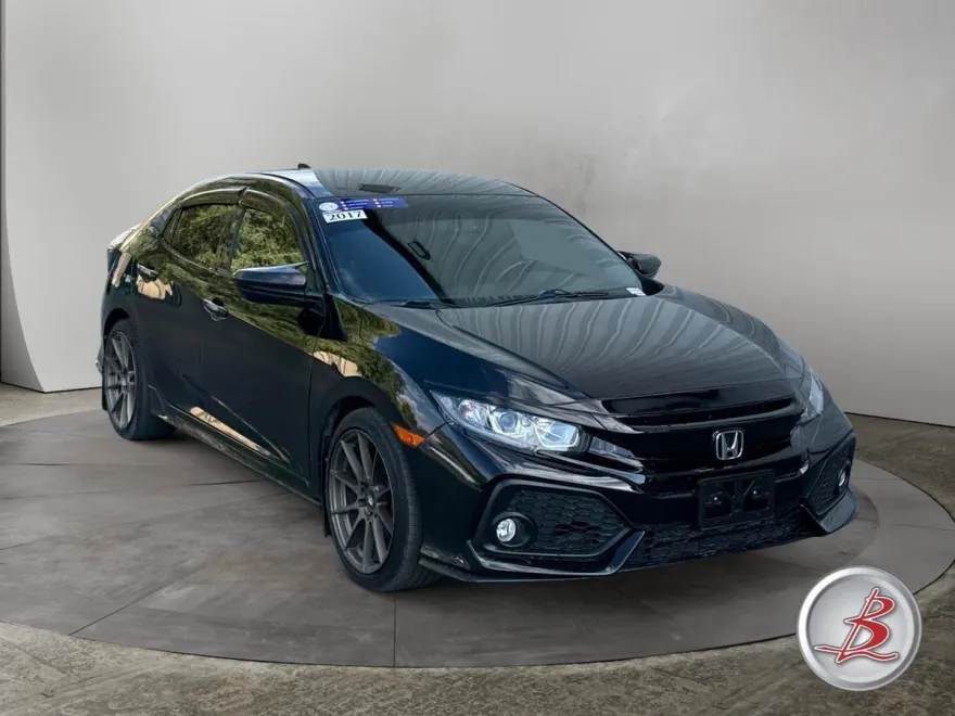 2017 Honda Civic Hatchback Sport photo 1