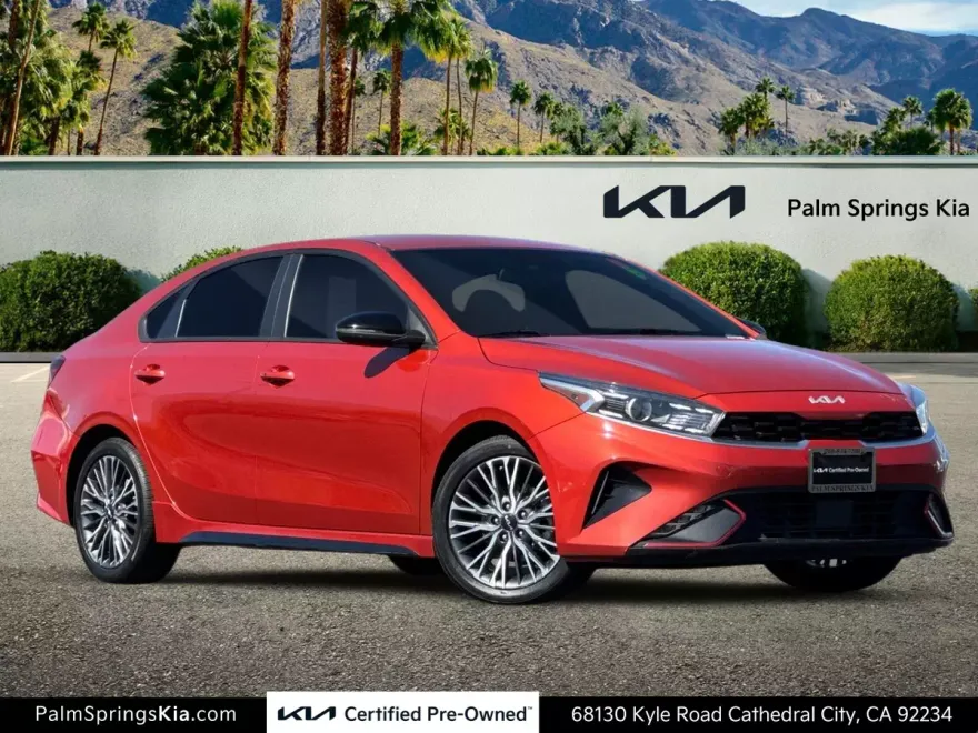 2022 Kia Forte GT-Line photo 1
