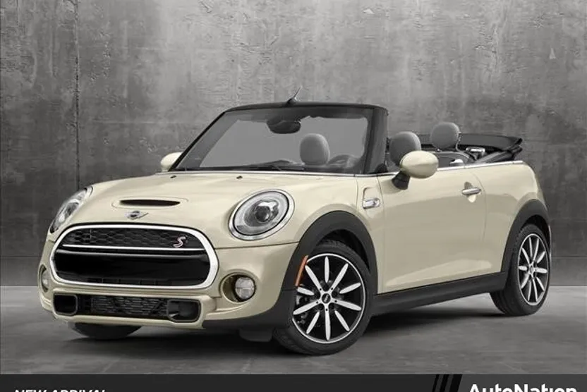 2017 Mini Cooper Convertible S photo 1
