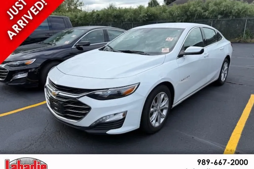 2023 Chevrolet Malibu 1LT photo 1