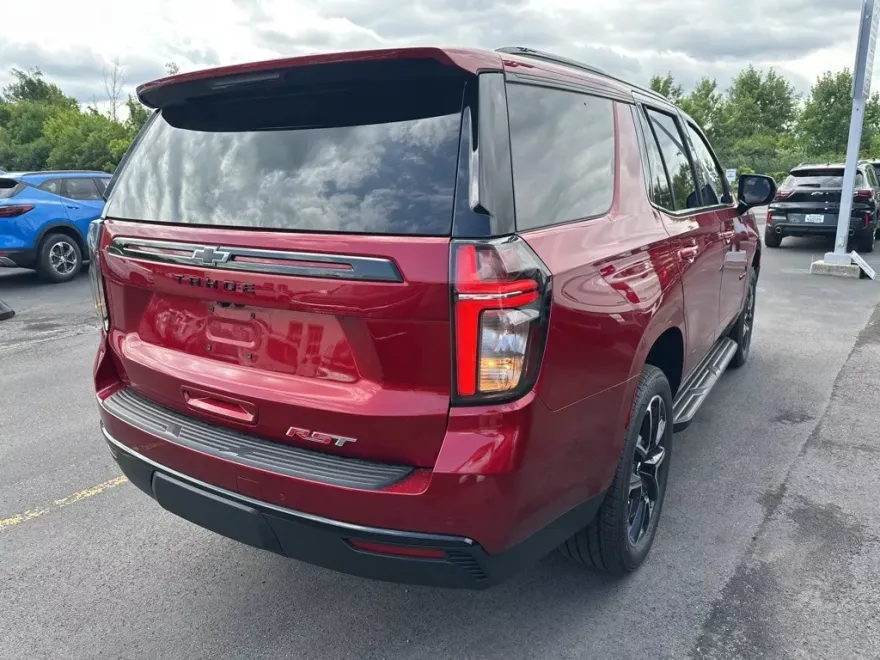 2023 Chevrolet Tahoe RST photo 1