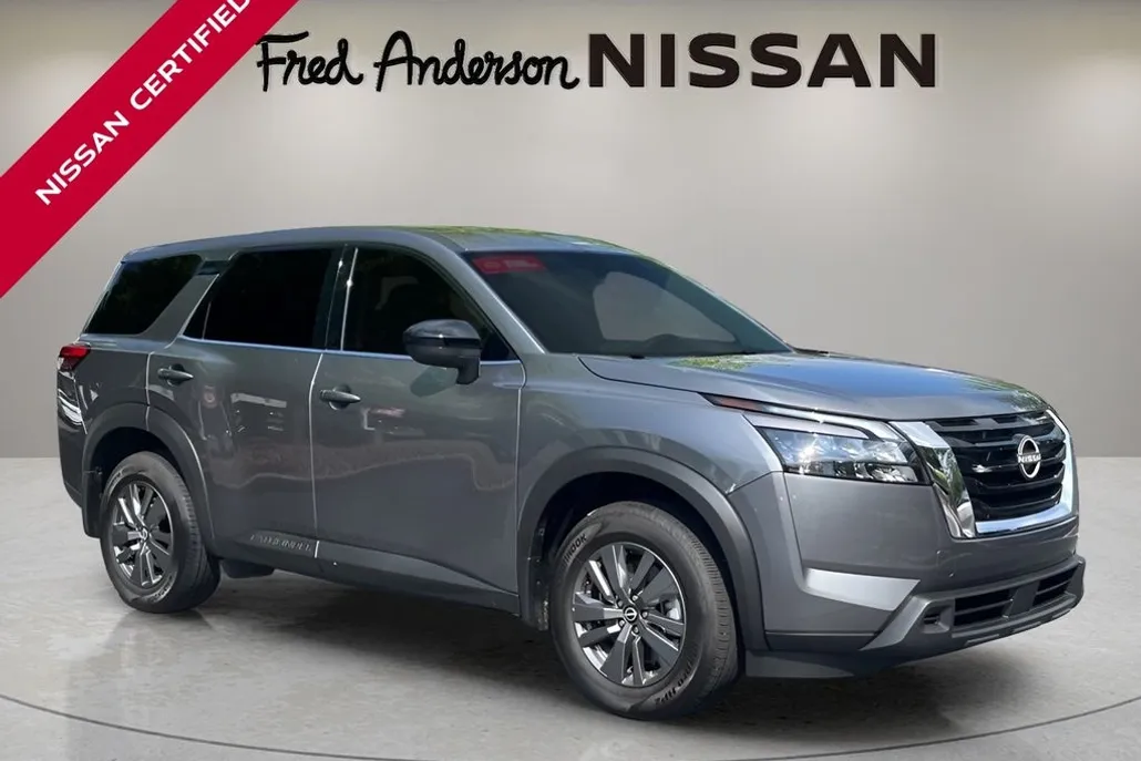 2025 Nissan Pathfinder S photo 1