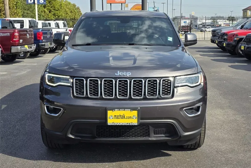 2021 Jeep Grand Cherokee Laredo E photo 1
