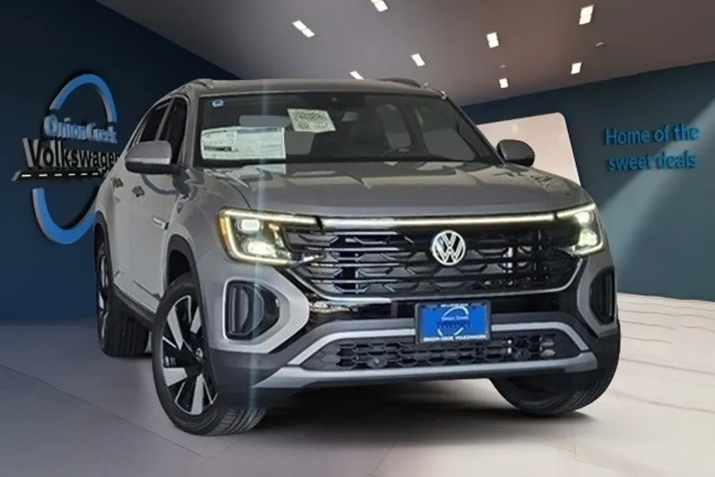 2024 Volkswagen Atlas Cross Sport SEL photo 1