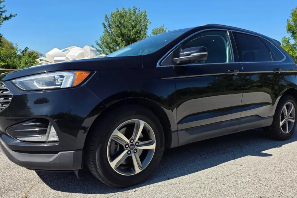2019 Ford Edge SEL Sport photo 1