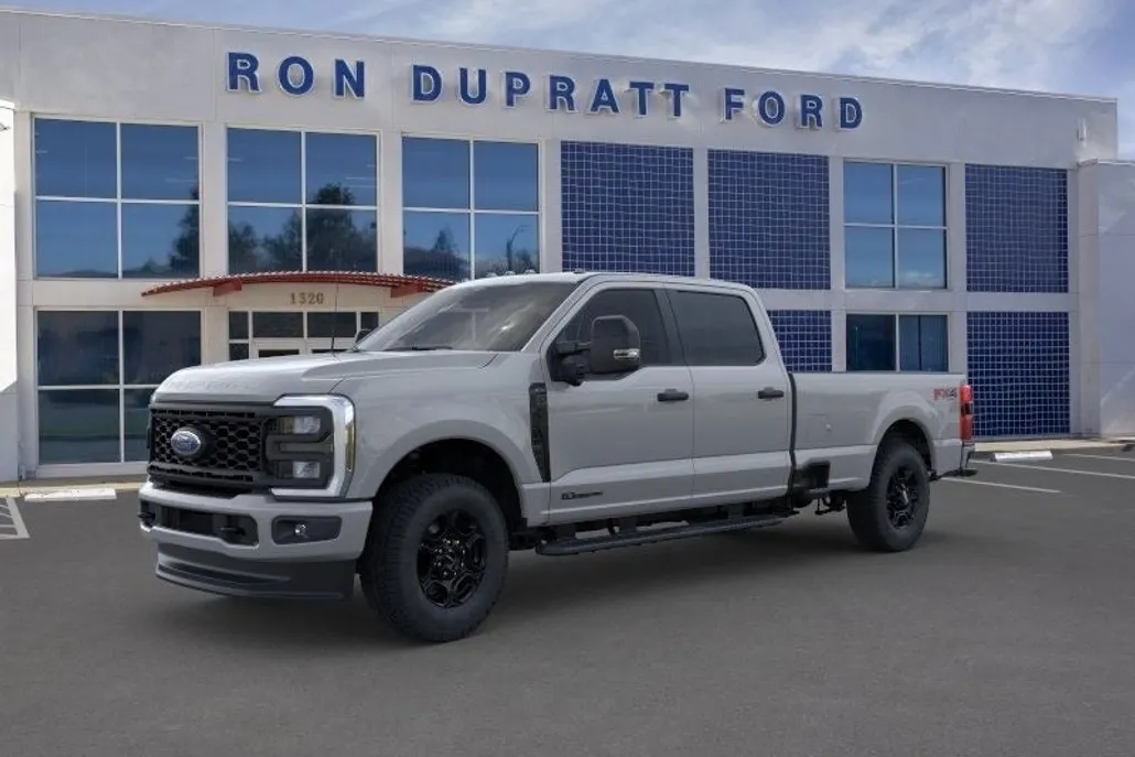 2025 Ford F-350 photo 1
