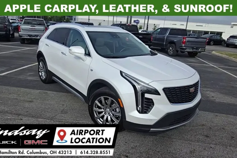 2022 Cadillac XT4 Premium Luxury photo 1