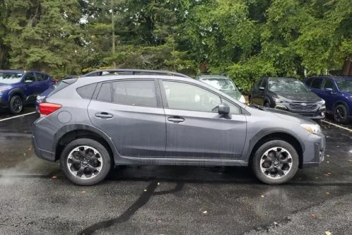 2022 Subaru Crosstrek Premium photo 2