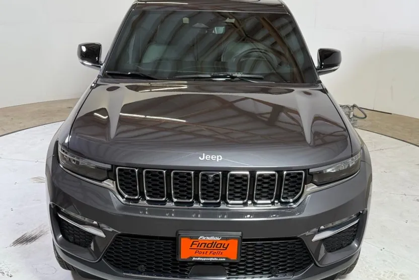 2025 Jeep Grand Cherokee Limited photo 1