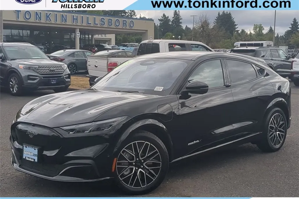 2024 Ford Mustang Mach-E Premium photo 1