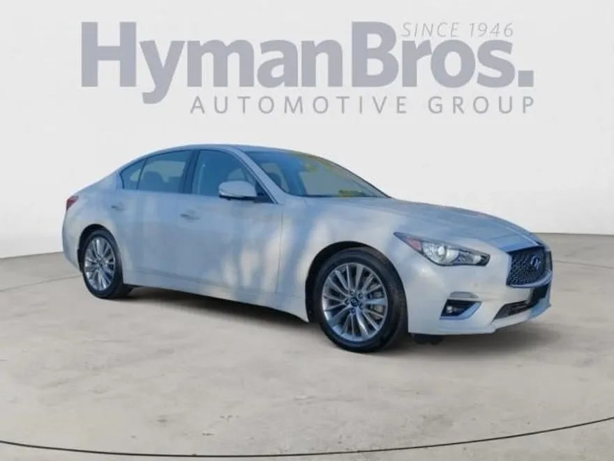 2021 Infiniti Q50 3.0t LUXE AWD photo 1