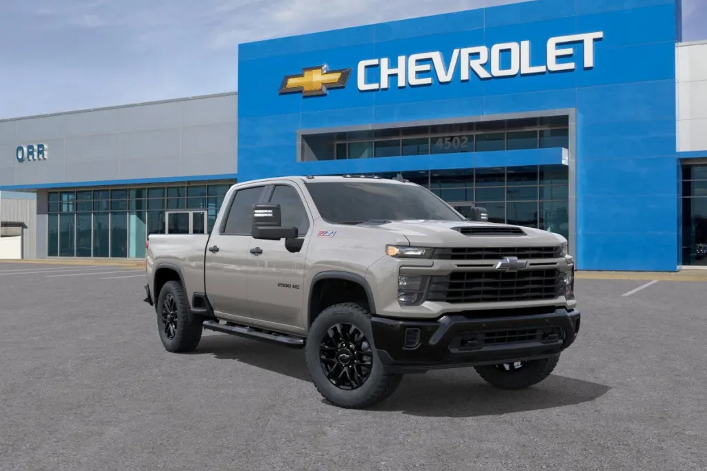 2026 Chevrolet Silverado 2500HD Custom photo 1