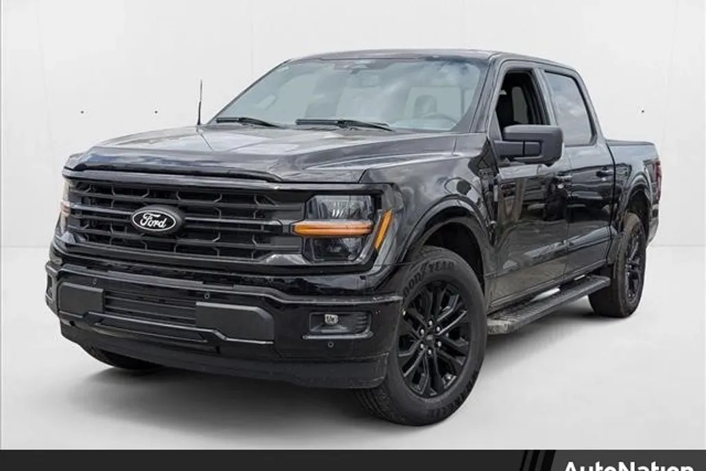 2025 Ford F-150 XLT photo 1