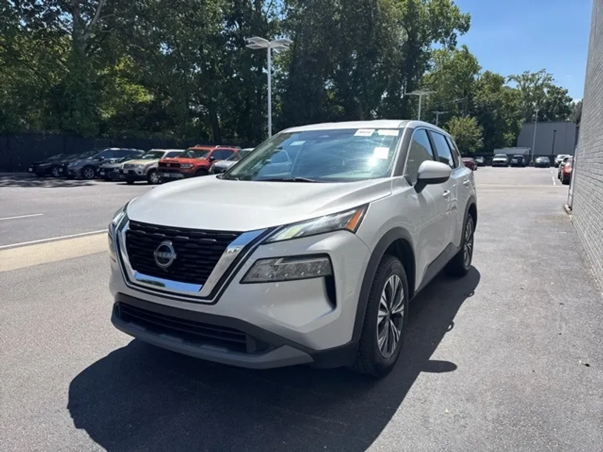 2023 Nissan Rogue SV photo 1