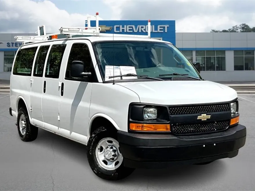 2017 Chevrolet Express Cargo 2500 Work Van photo 1