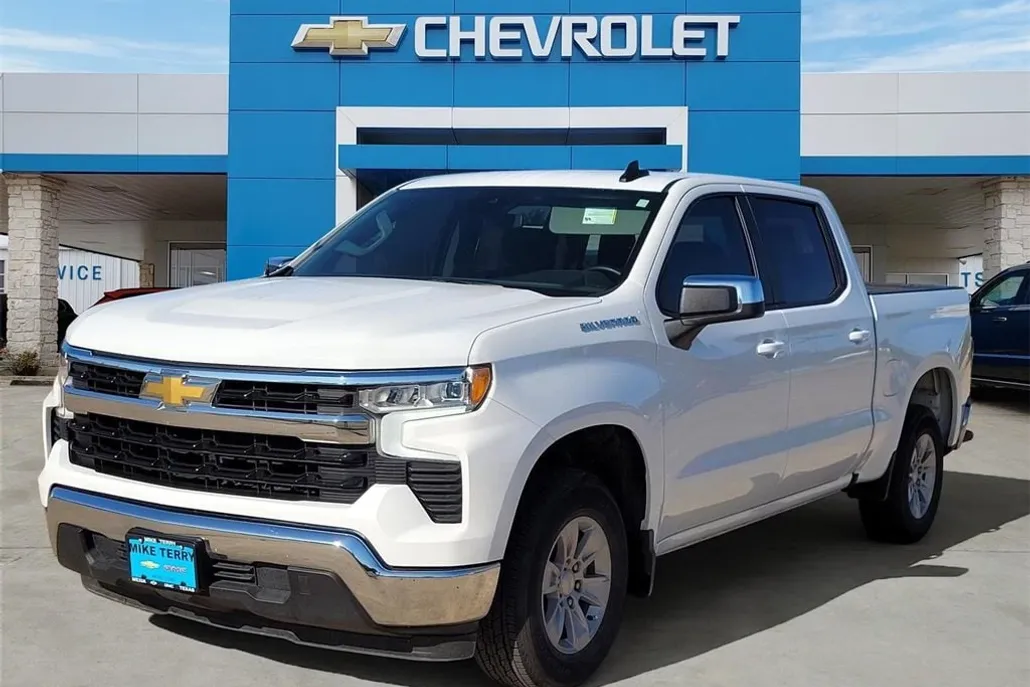 2025 Chevrolet Silverado 1500 LT photo 1