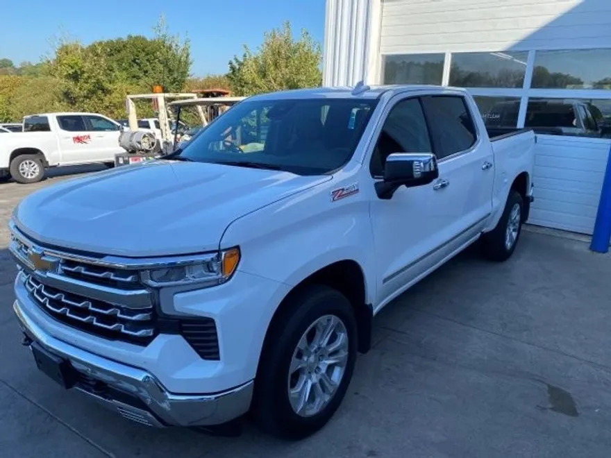2023 Chevrolet Silverado 1500 LTZ photo 1