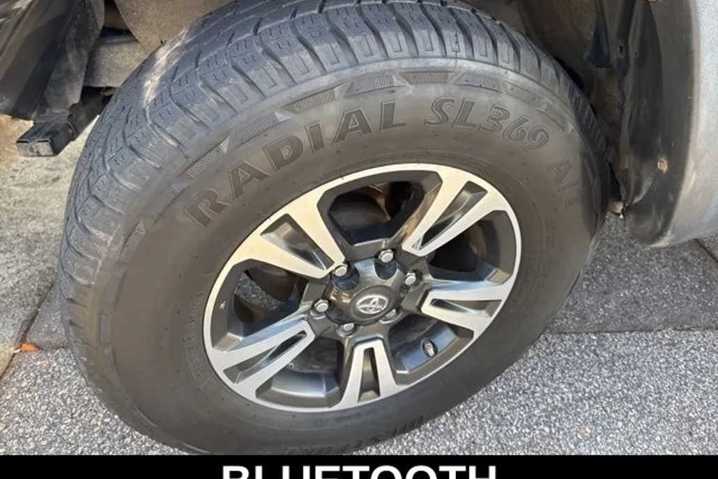 2016 Toyota Tacoma SR photo 1
