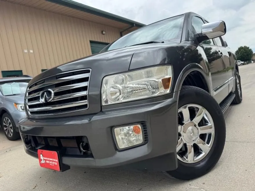 2007 Infiniti QX56 photo 1