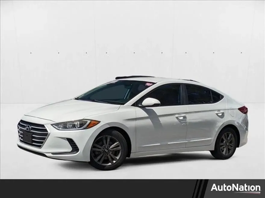 2018 Hyundai Elantra SEL photo 1