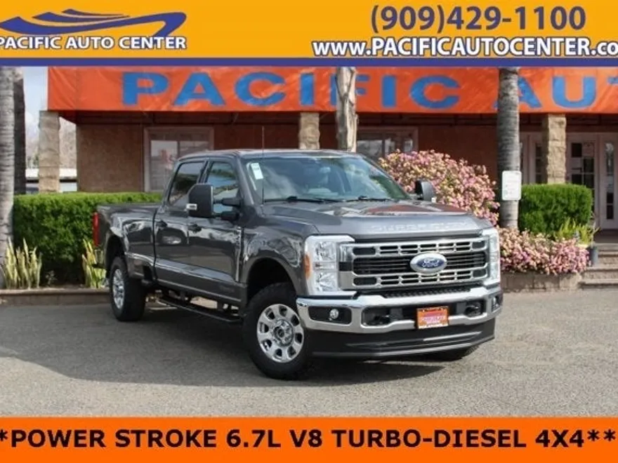2023 Ford F-250 photo 1