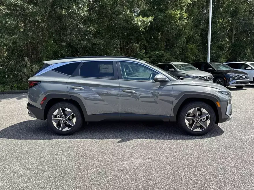 2026 Hyundai Tucson SEL photo 1