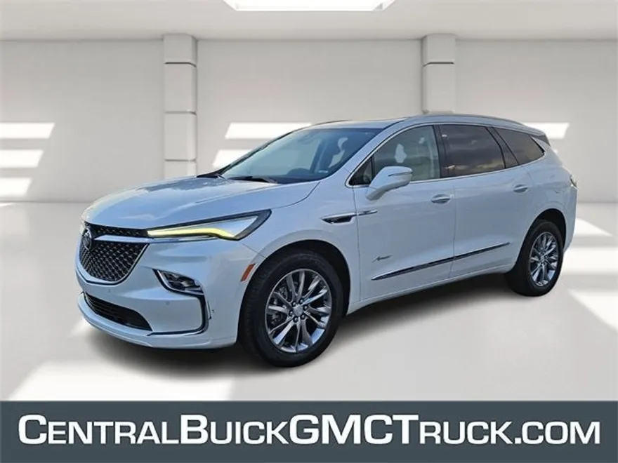 2022 Buick Enclave Avenir photo 1