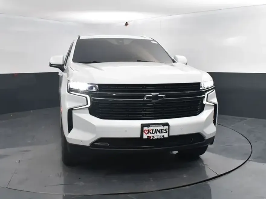 2022 Chevrolet Tahoe RST photo 1