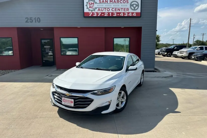 2020 Chevrolet Malibu LS photo 1
