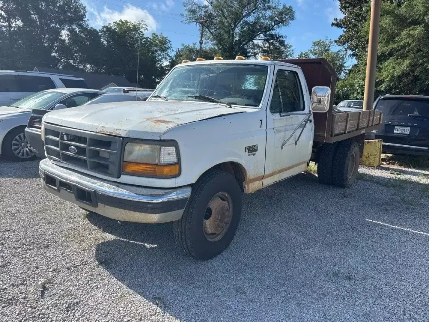 1997 Ford F-350 XL photo 1