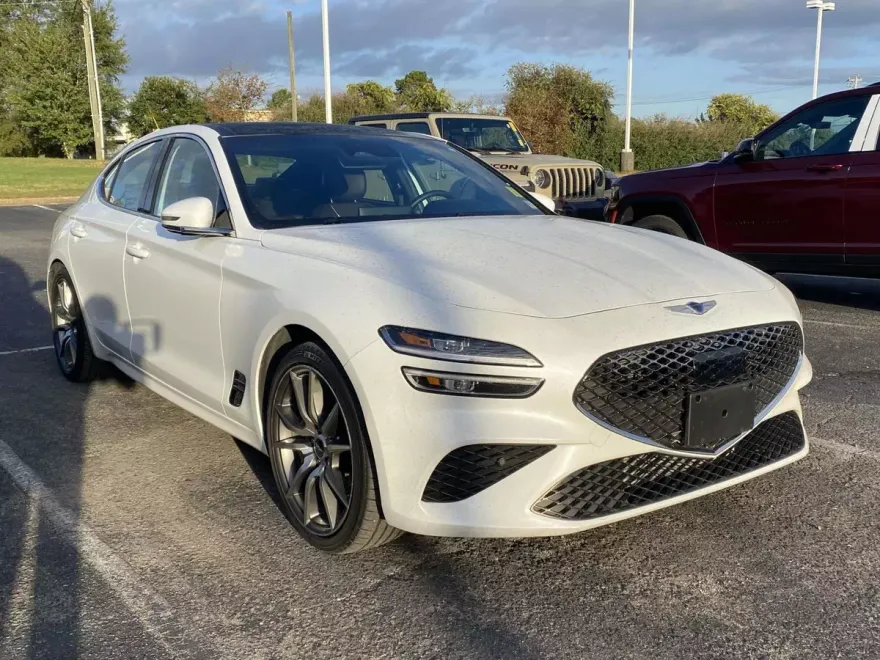 2022 Genesis G70 2.0T photo 1