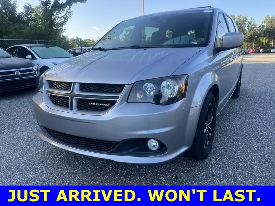 2019 Dodge Grand Caravan GT photo 1