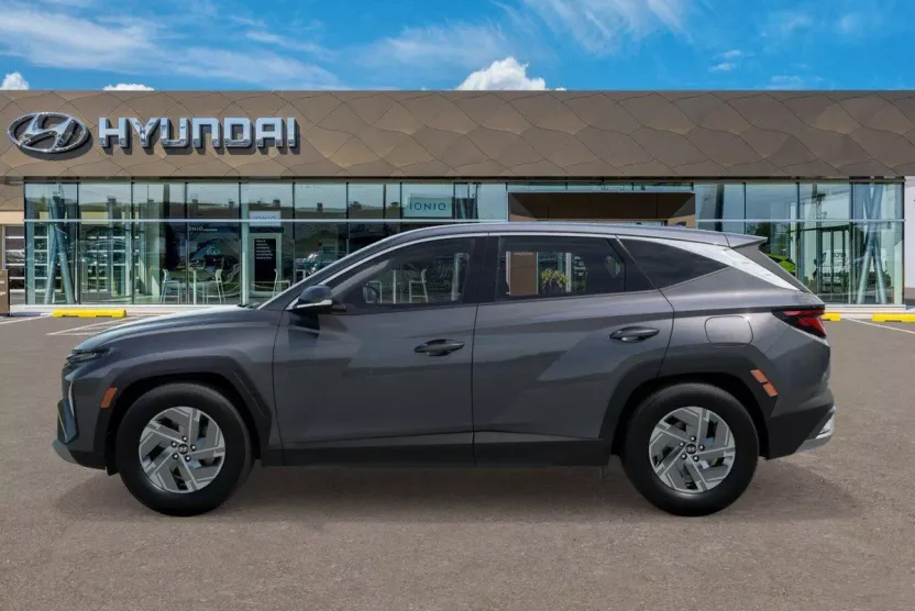 2026 Hyundai Tucson Hybrid Blue photo 1