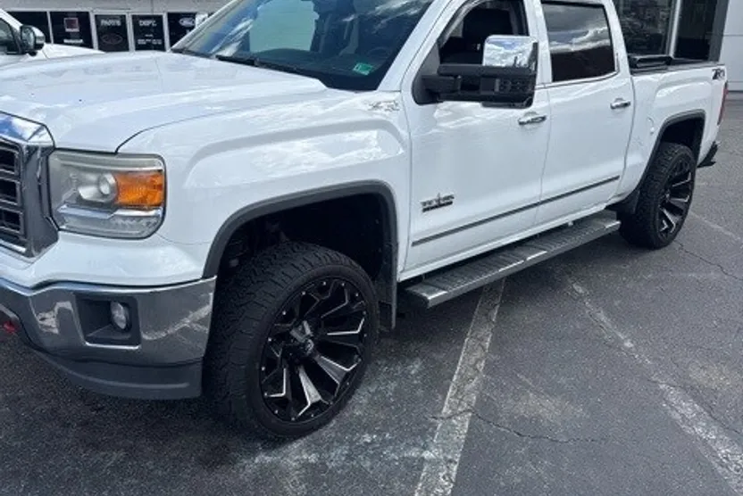 2014 Gmc Sierra 1500 SLT photo 1