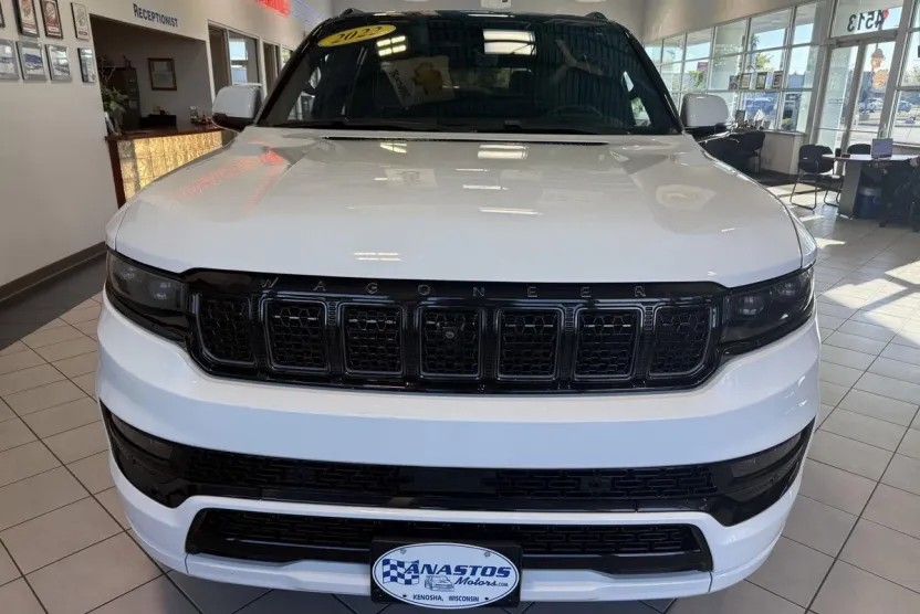 2022 Jeep Grand Wagoneer II Obsidian photo 1