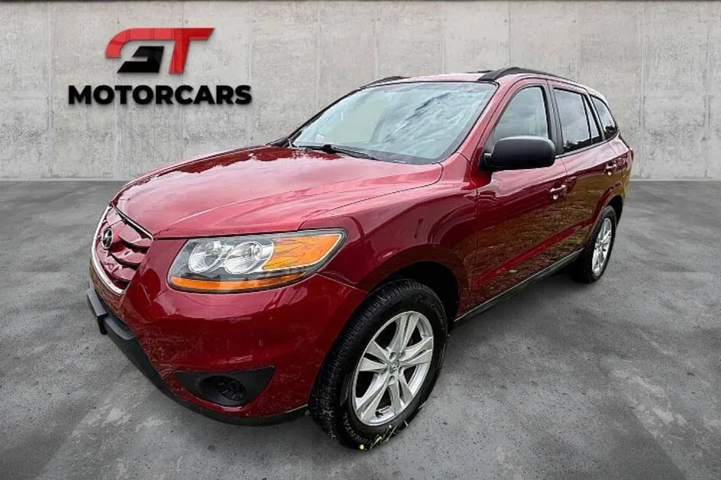 2010 Hyundai Santa Fe GLS photo 1