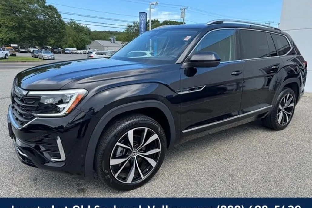 2024 Volkswagen Atlas SEL Premium R-Line photo 1