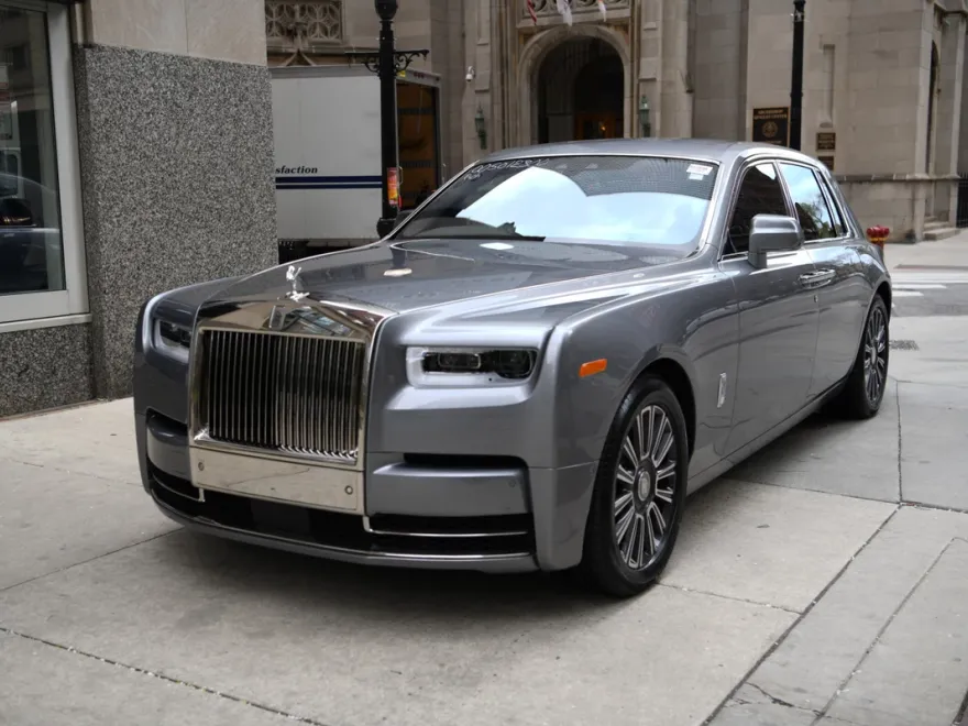 2022 Rolls Royce Phantom photo 1